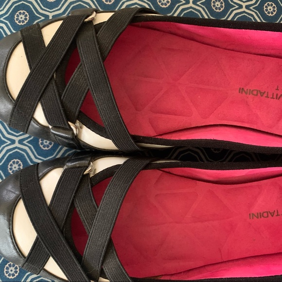 Adrienne Vittadini Sport flats size 8 - Picture 2 of 4